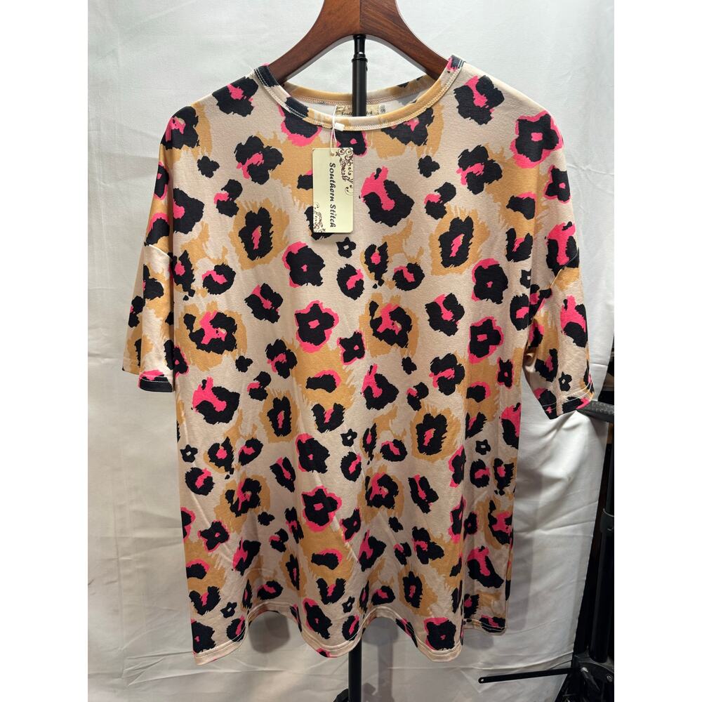 NWT Southern Stitch Women’s Small Tee Leopard Print Pink Oversized Y2K Basic
